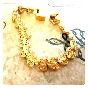 Gold heart bracelet